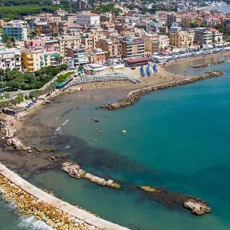 Happyhouse Apartment Anzio Luaran gambar